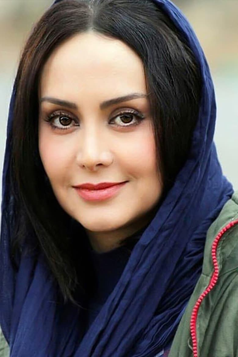 Portrait of Maryam Khodarahmi