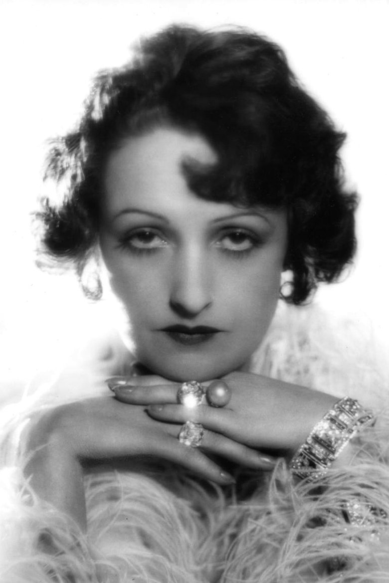 Portrait of Fern Andra