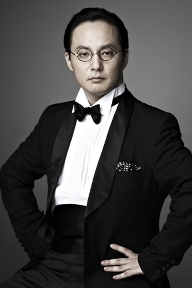 Portrait of Shin Hae-chul