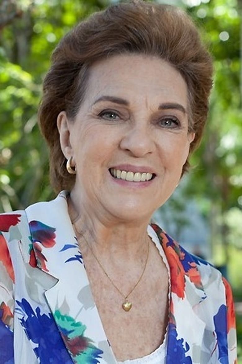 Portrait of Suzana Faíni