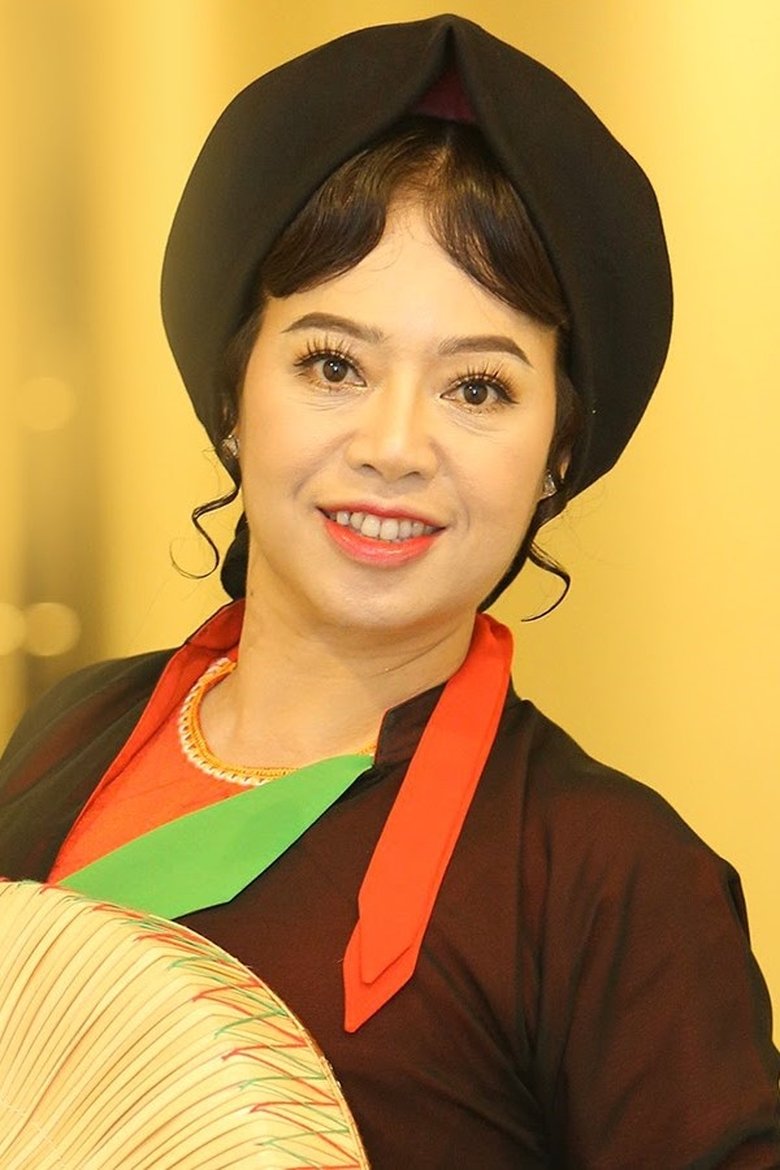 Portrait of Thúy Hường