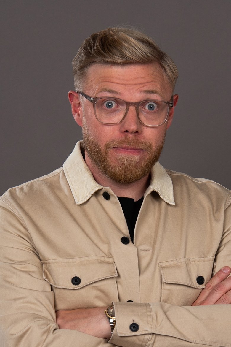 Portrait of Rob Beckett