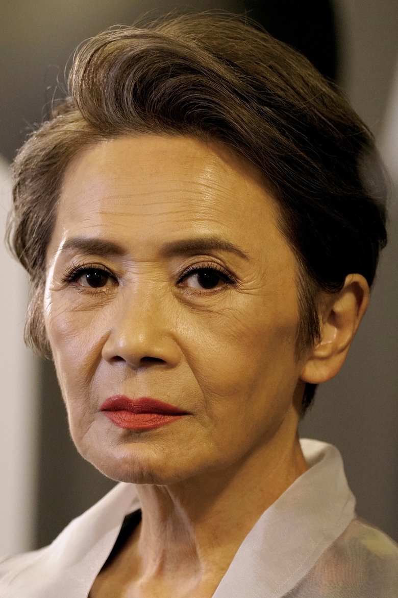 Portrait of Deanie Ip