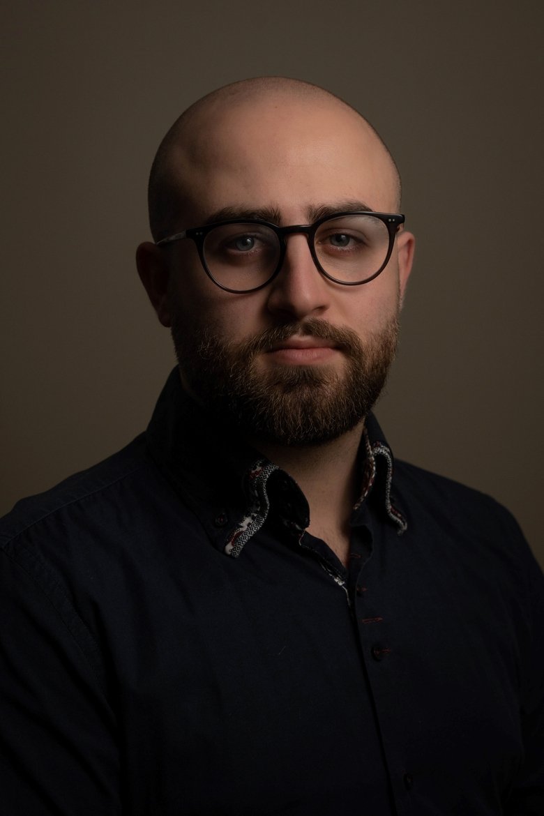 Portrait of Shion Alizadeh