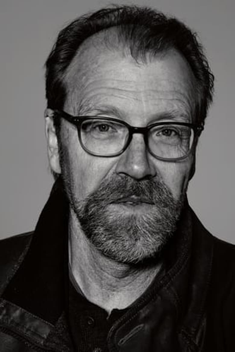 Portrait of George Saunders