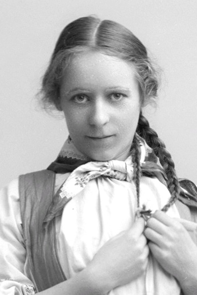 Portrait of Ester Julin