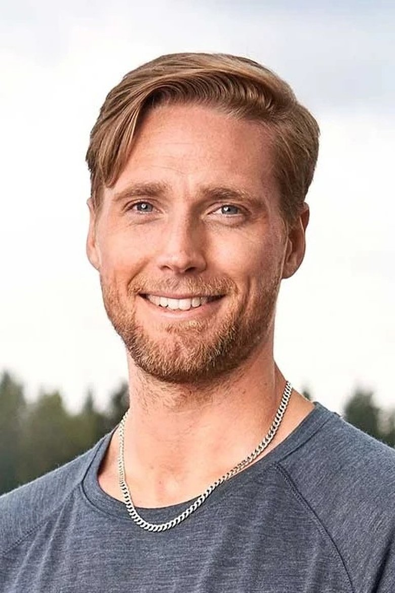 Portrait of Dennis Johansson
