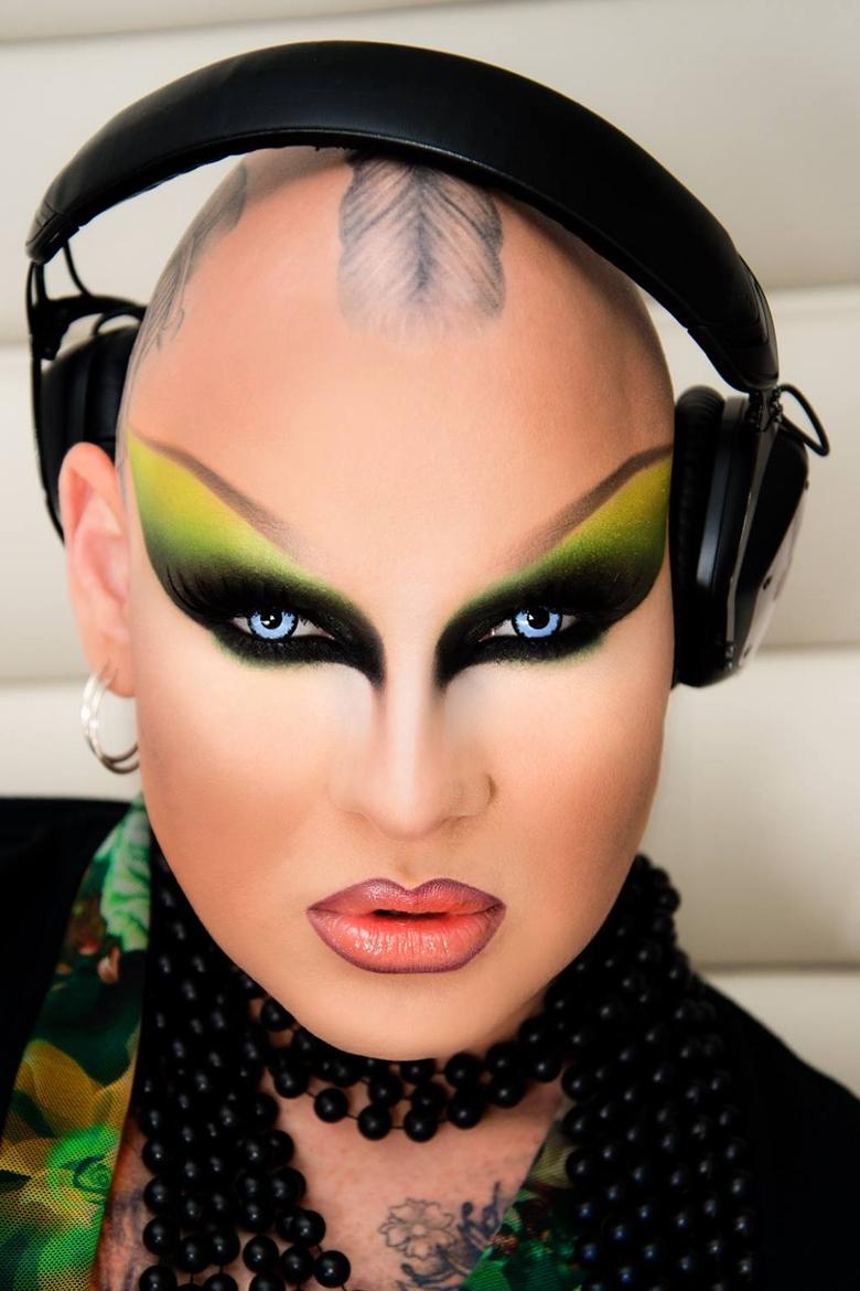 Portrait of Nina Flowers