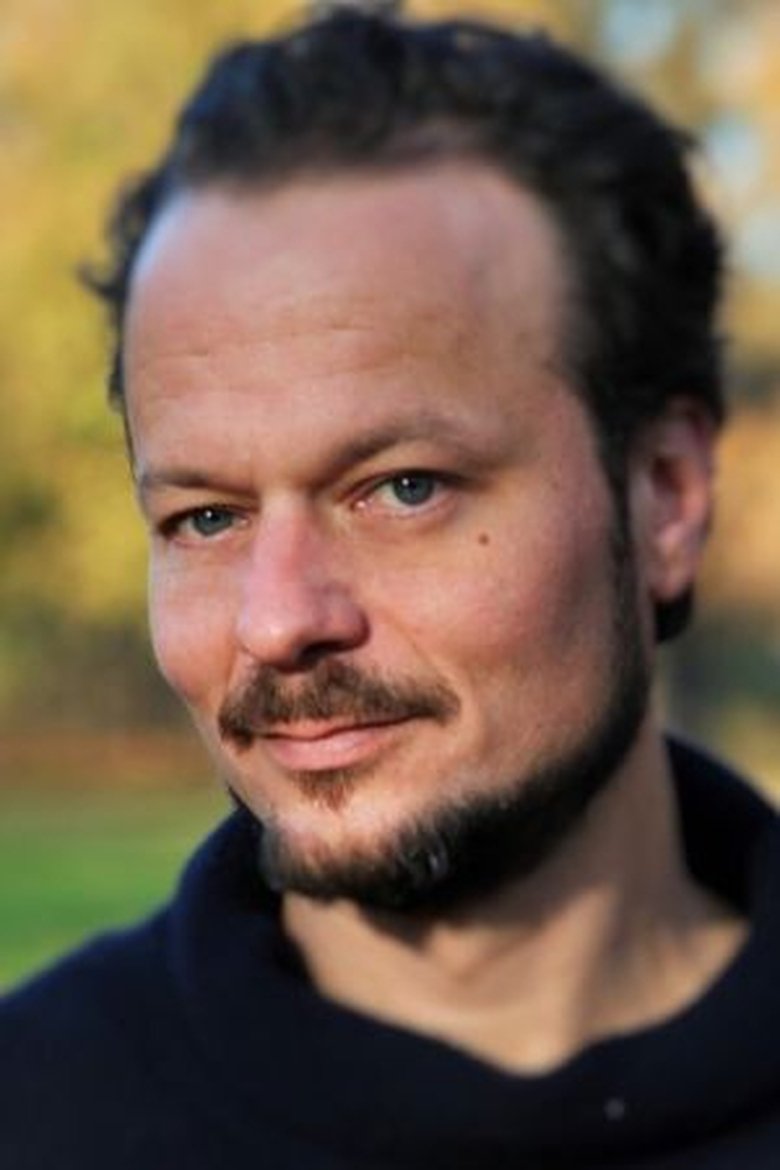 Portrait of Oliver Rihs