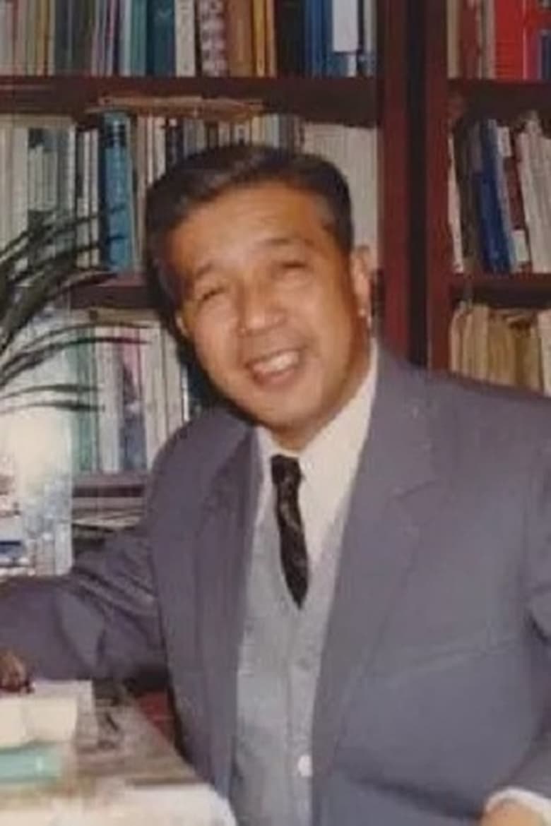 Portrait of Xuntao Hong