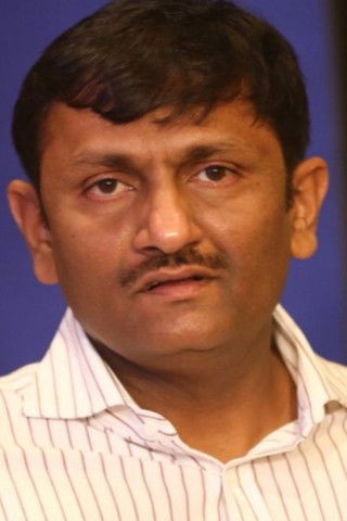 Portrait of Naveen Yerneni