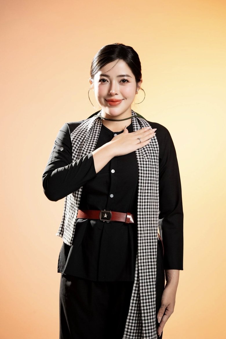 Portrait of Linh Barbie
