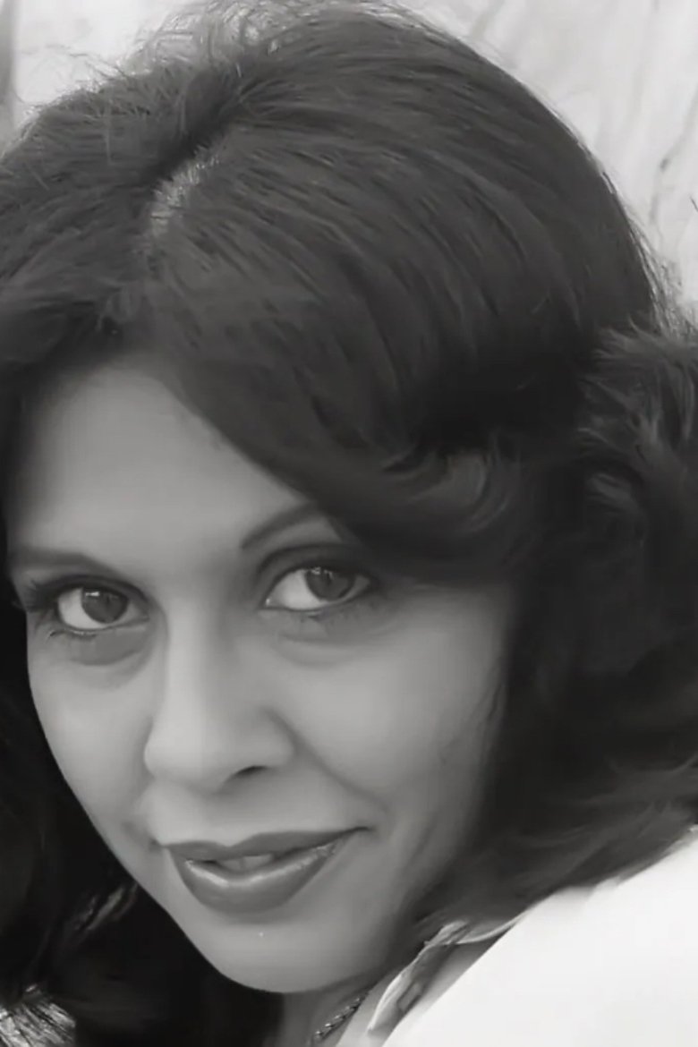 Portrait of Geula Nuni