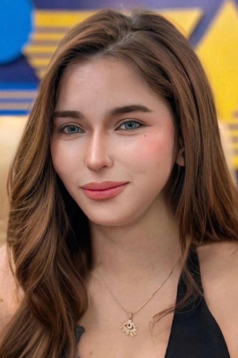 Portrait of Roxanne De Vera