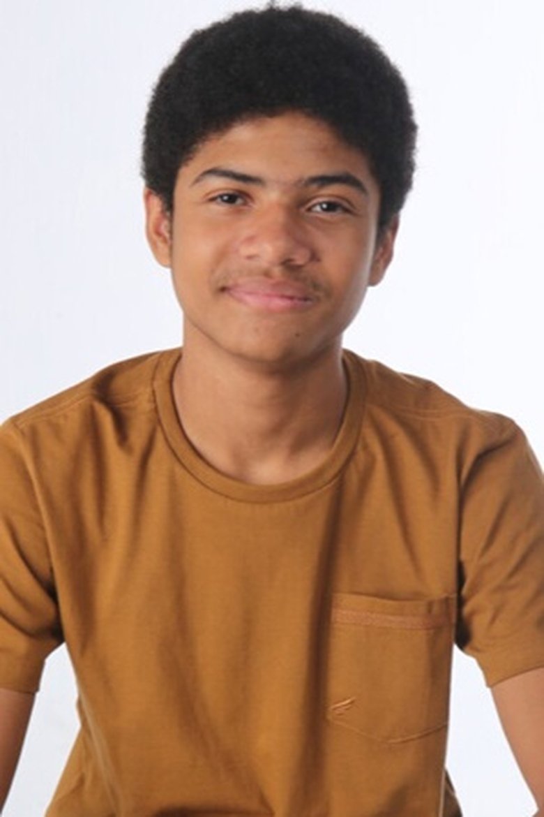 Portrait of Victor Hugo Martins