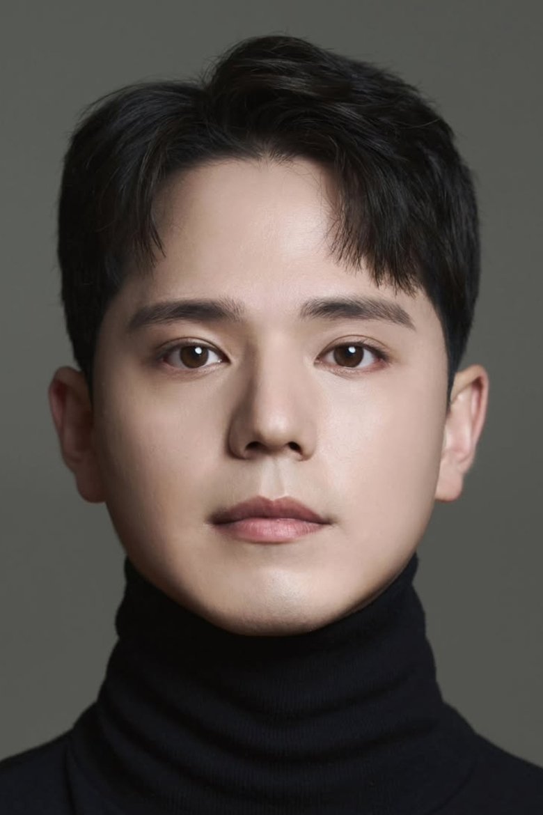 Portrait of Lee Dong-gil