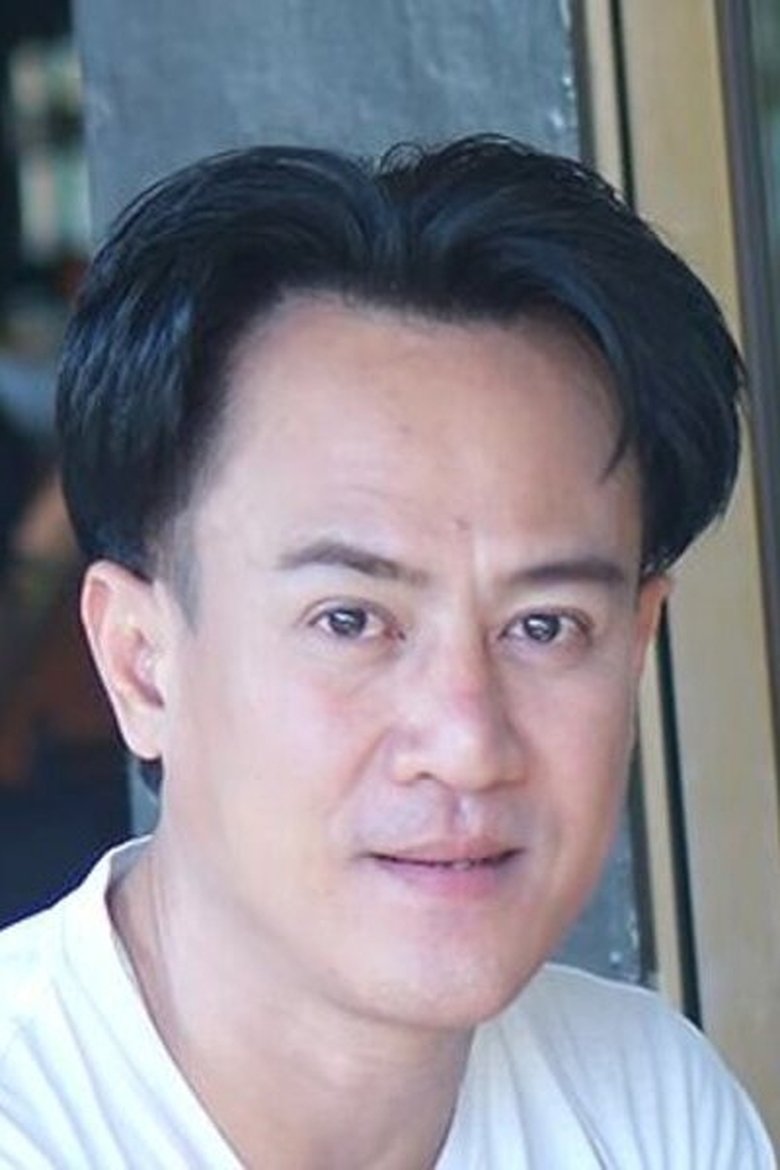 Portrait of Sirabordinr Siratanan