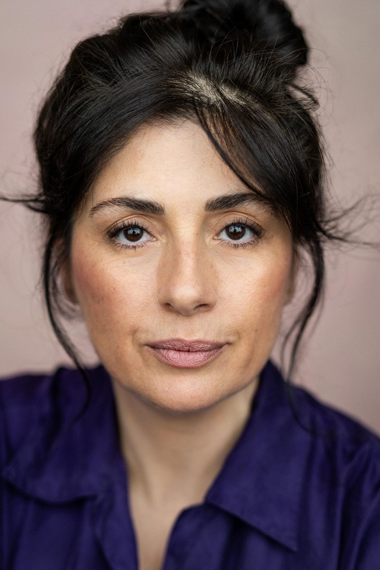 Portrait of Sara Montrose