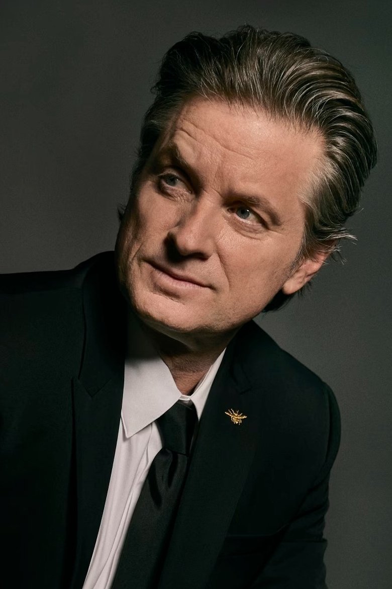 Portrait of Shea Whigham