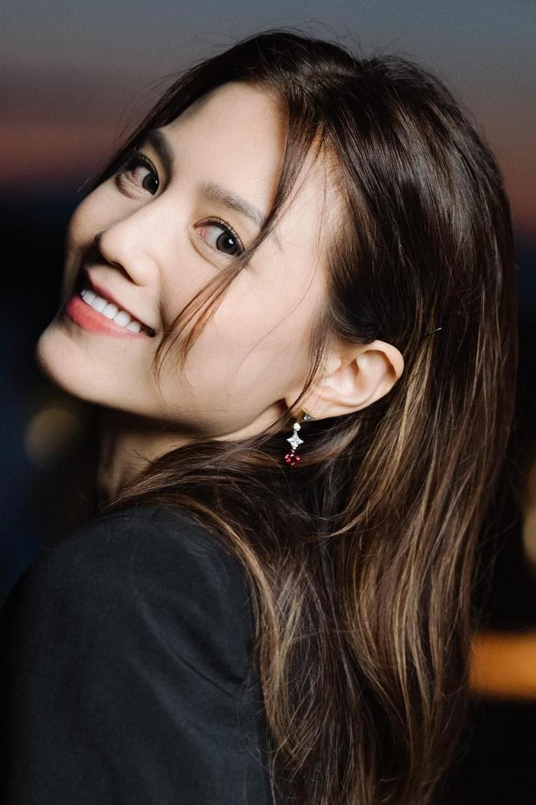 Portrait of Chrissie Chau Sau-Na