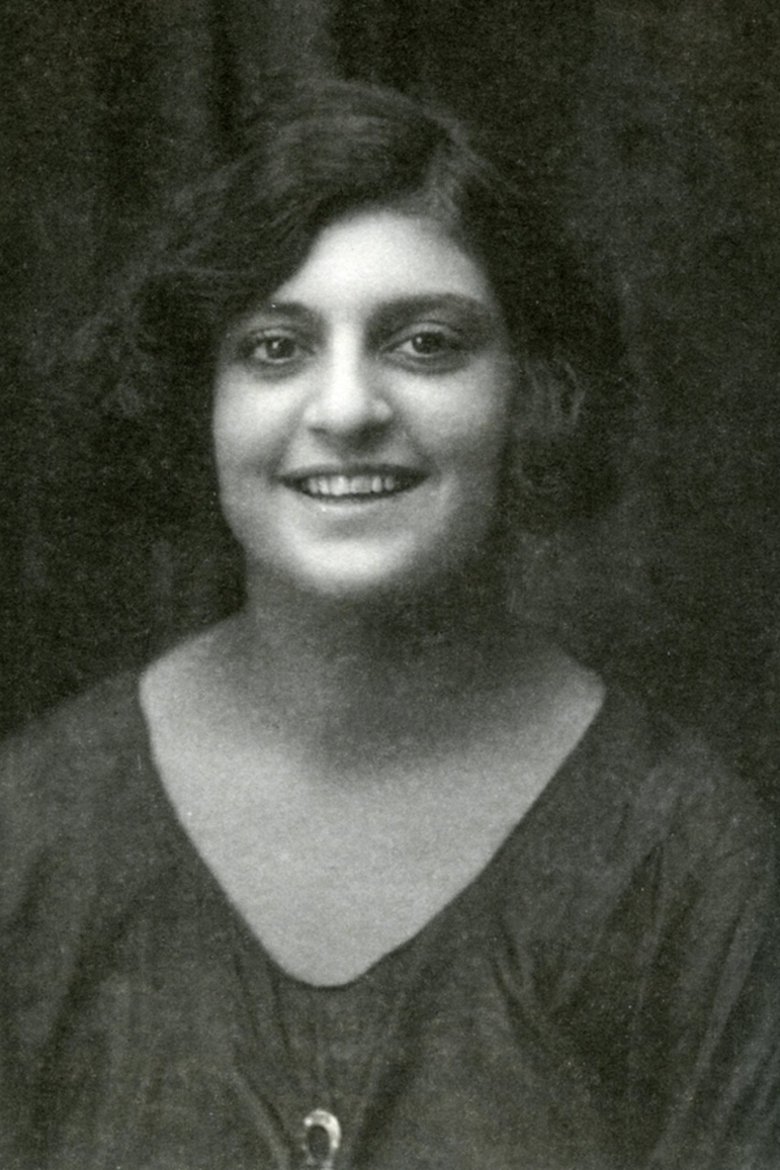 Portrait of Tina de Jarque