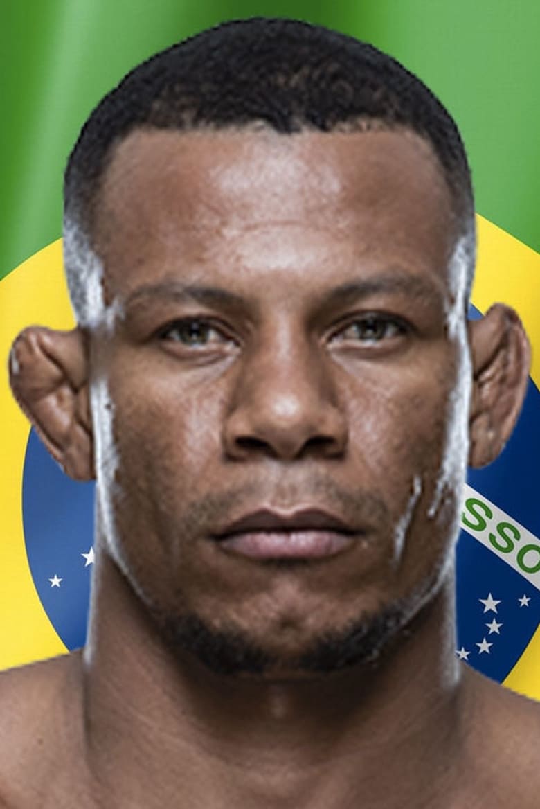 Portrait of Alex Oliveira