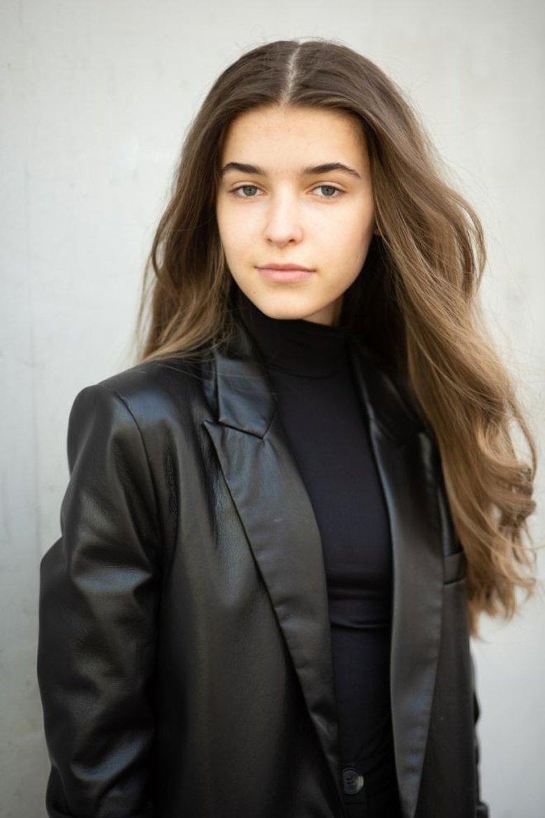 Portrait of Lola Höller