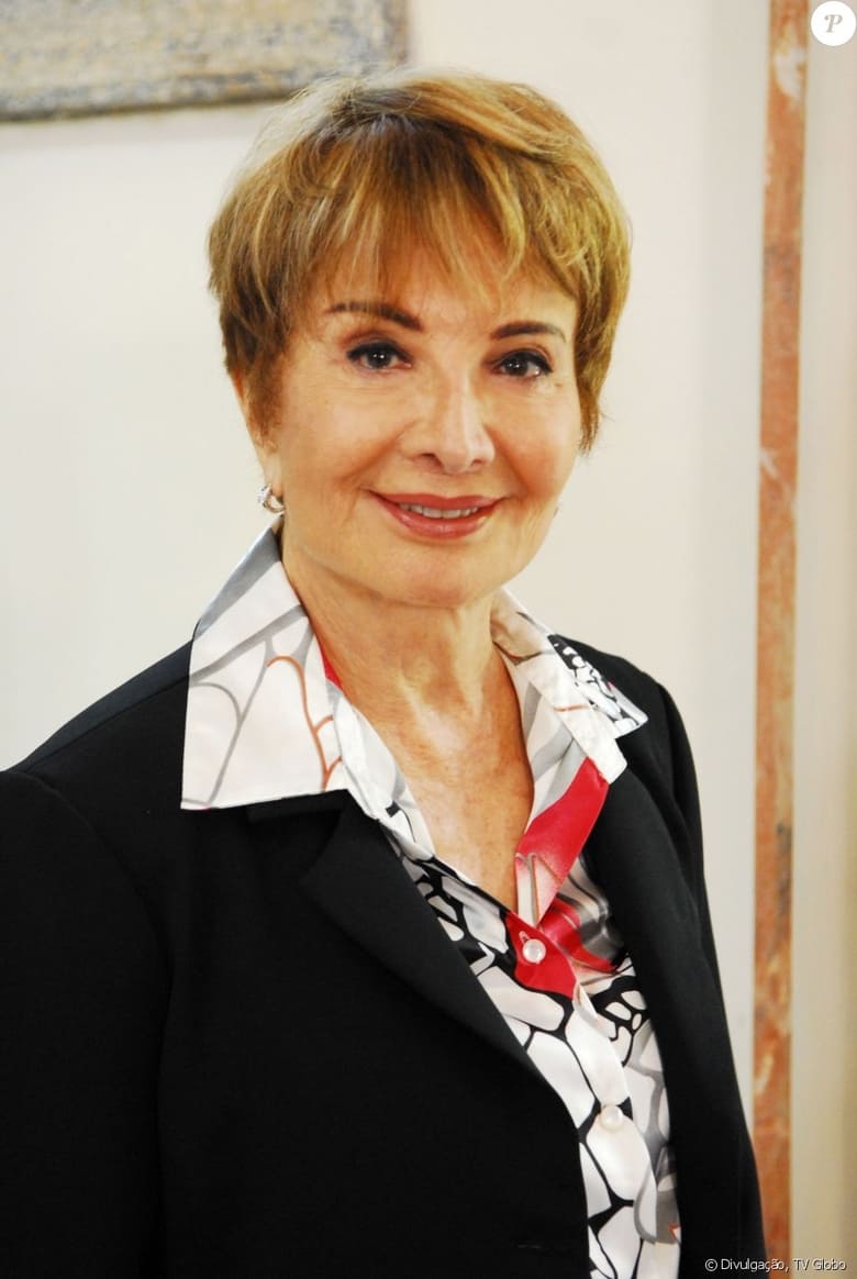 Portrait of Glória Menezes