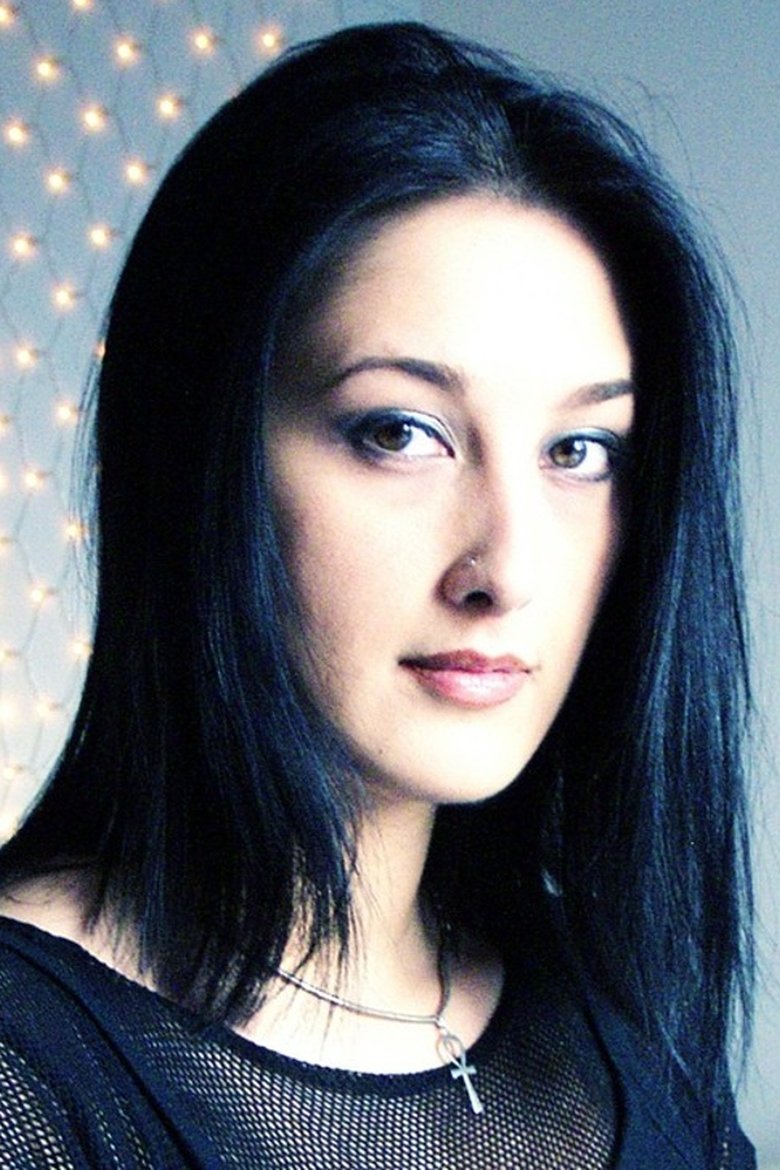 Portrait of Coralie Trinh Thi