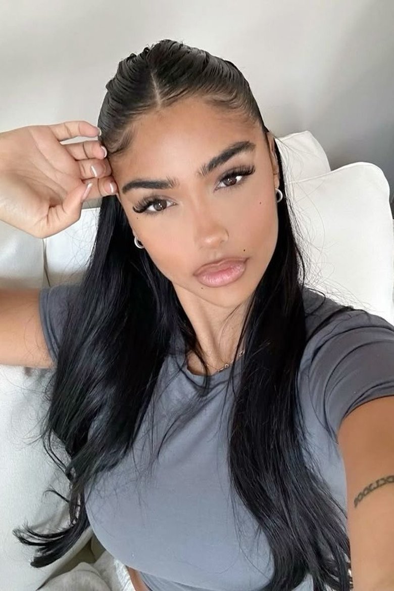 Portrait of Mya Mills