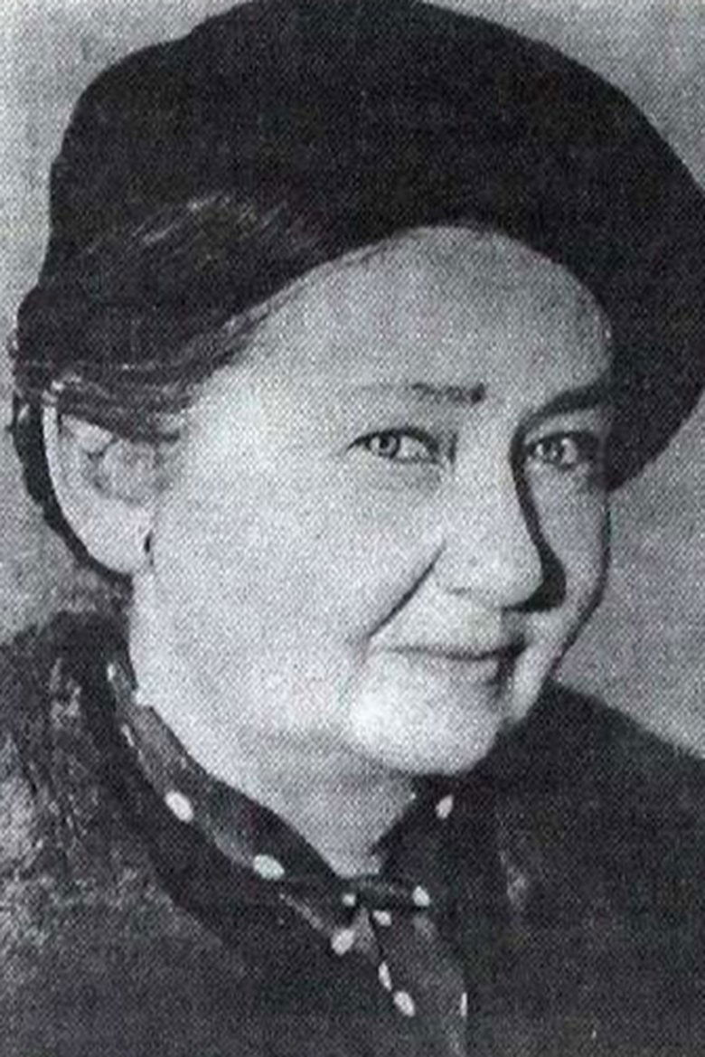 Portrait of Tsuniya Mayer