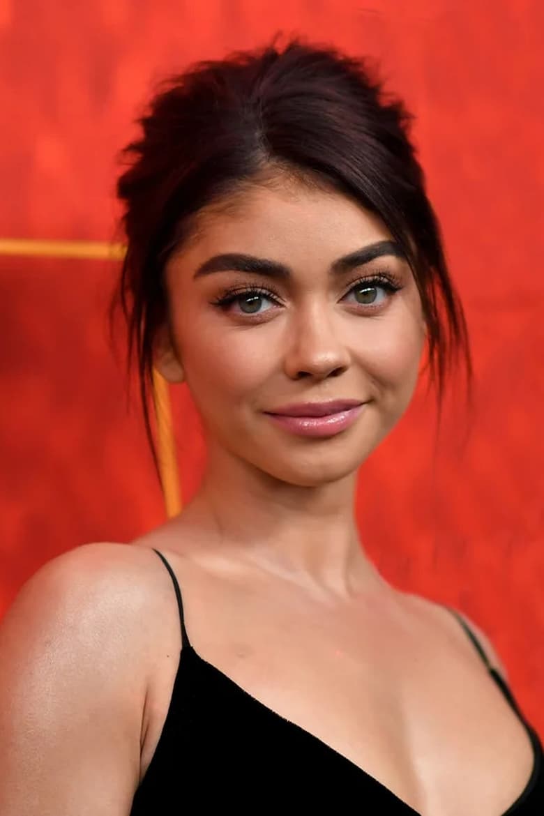 Portrait of Sarah Hyland