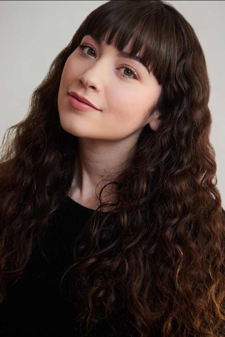 Portrait of Chloe Aktas