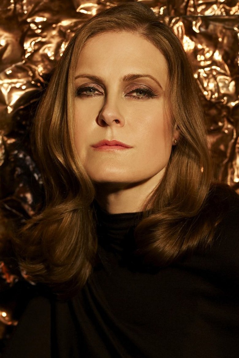 Portrait of Alison Moyet