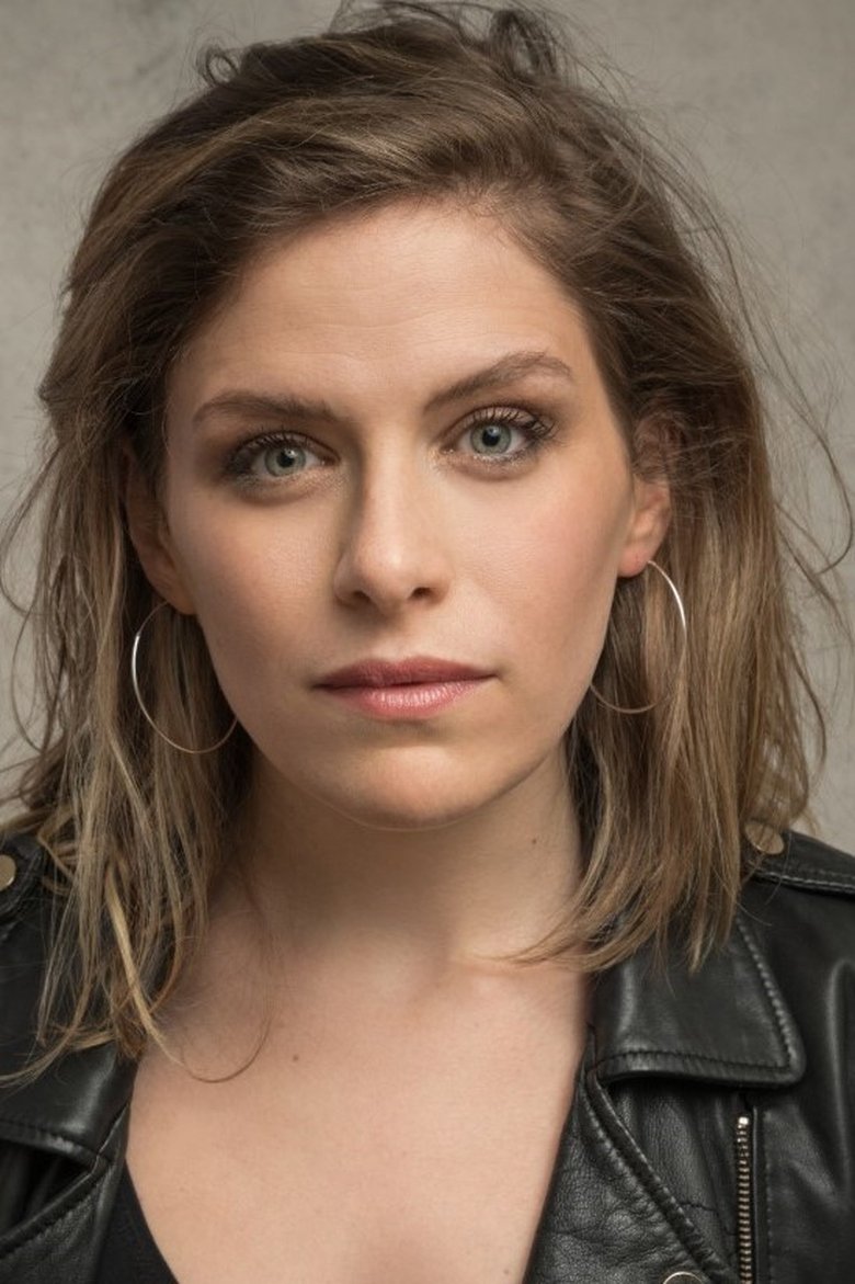 Portrait of Nicki Davy