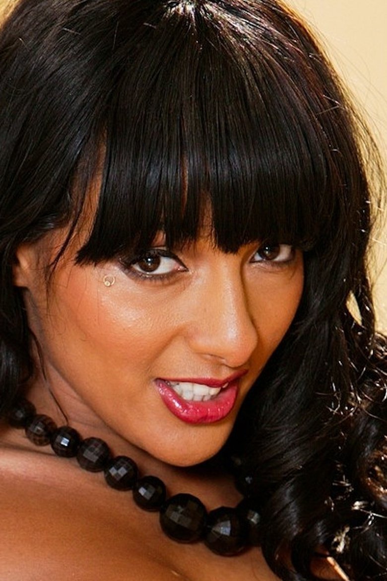 Portrait of Loona Luxx