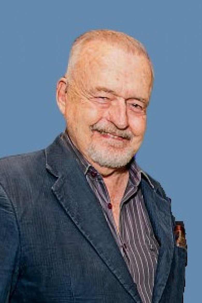 Portrait of Ricardo Cravo Albin