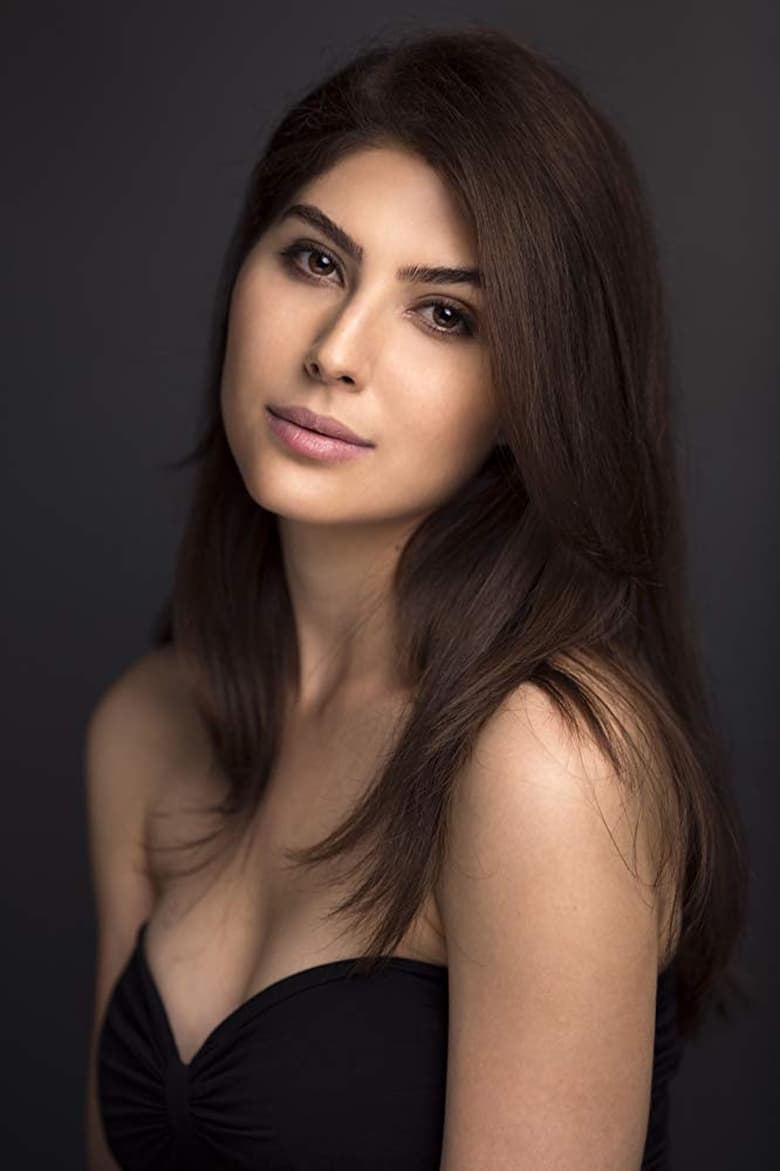 Portrait of Elnaaz Norouzi