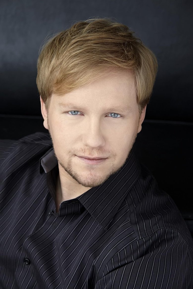 Portrait of Andrew Hodwitz