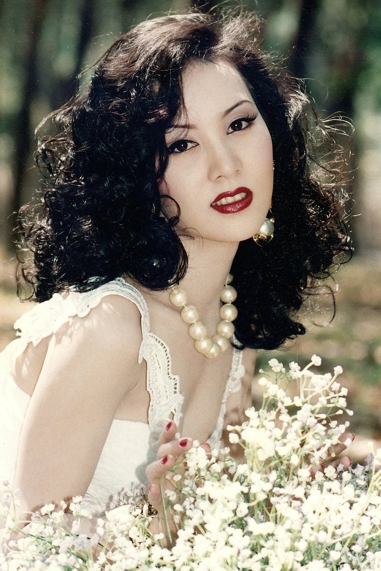 Portrait of Mộng Vân