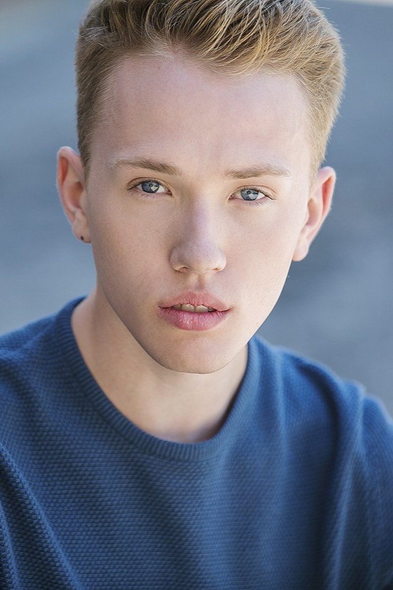 Portrait of Luke Avoledo