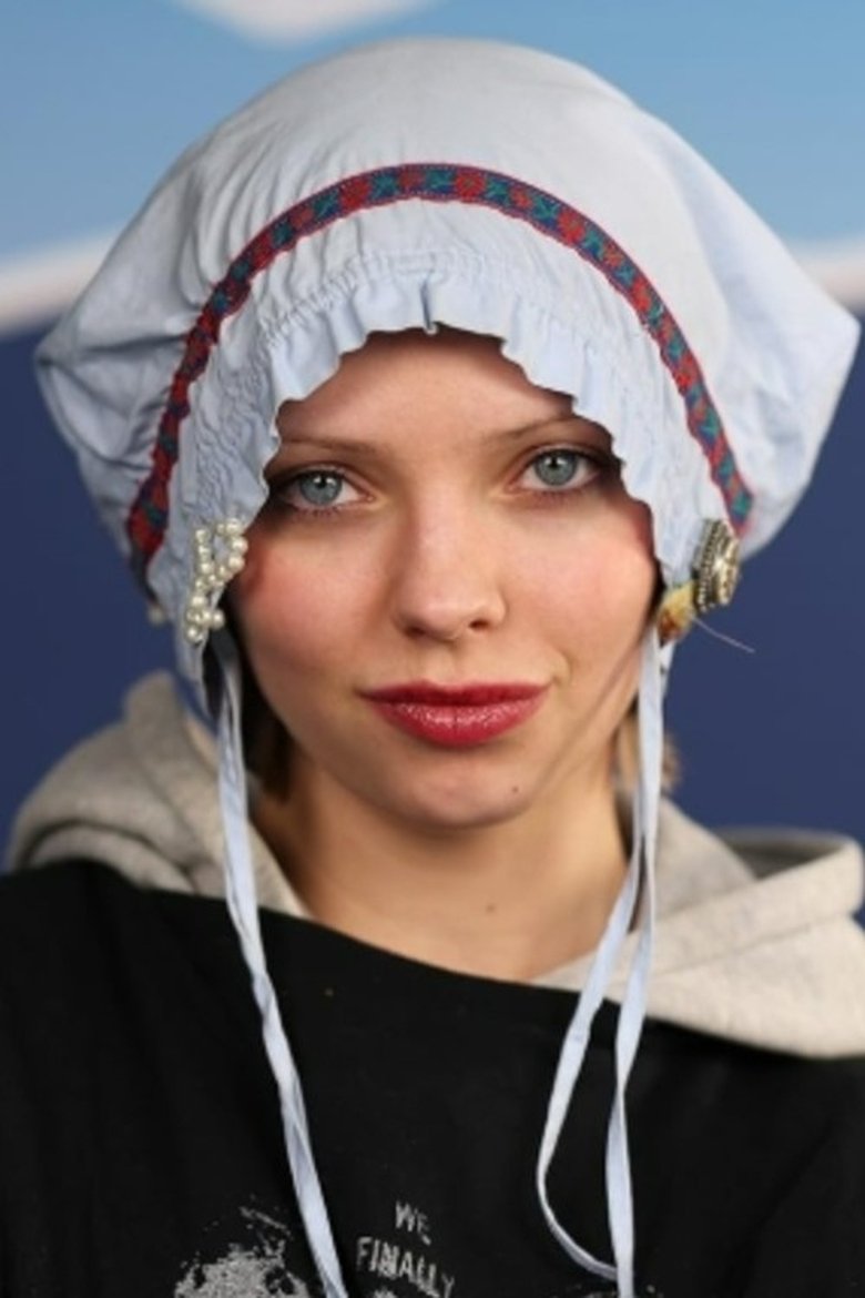 Portrait of Lea Myren