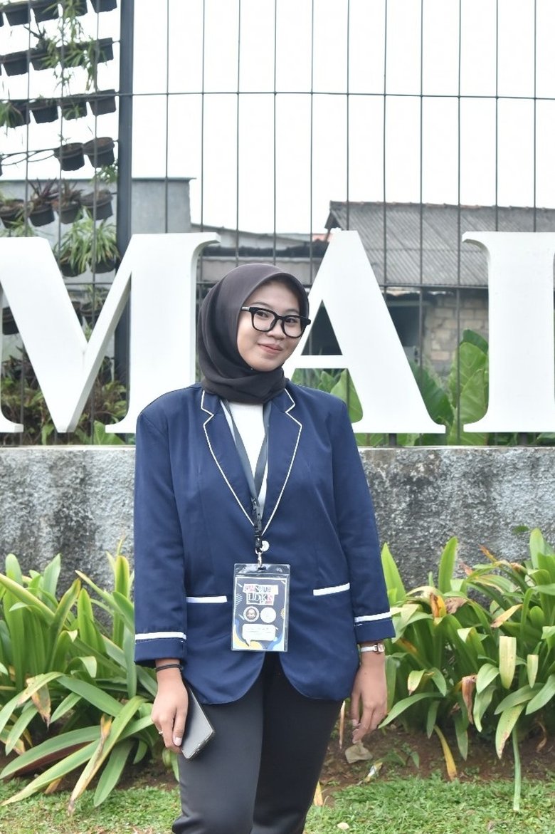 Portrait of Intan Selia Febriana
