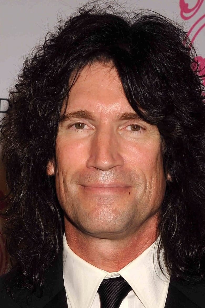 Portrait of Tommy Thayer