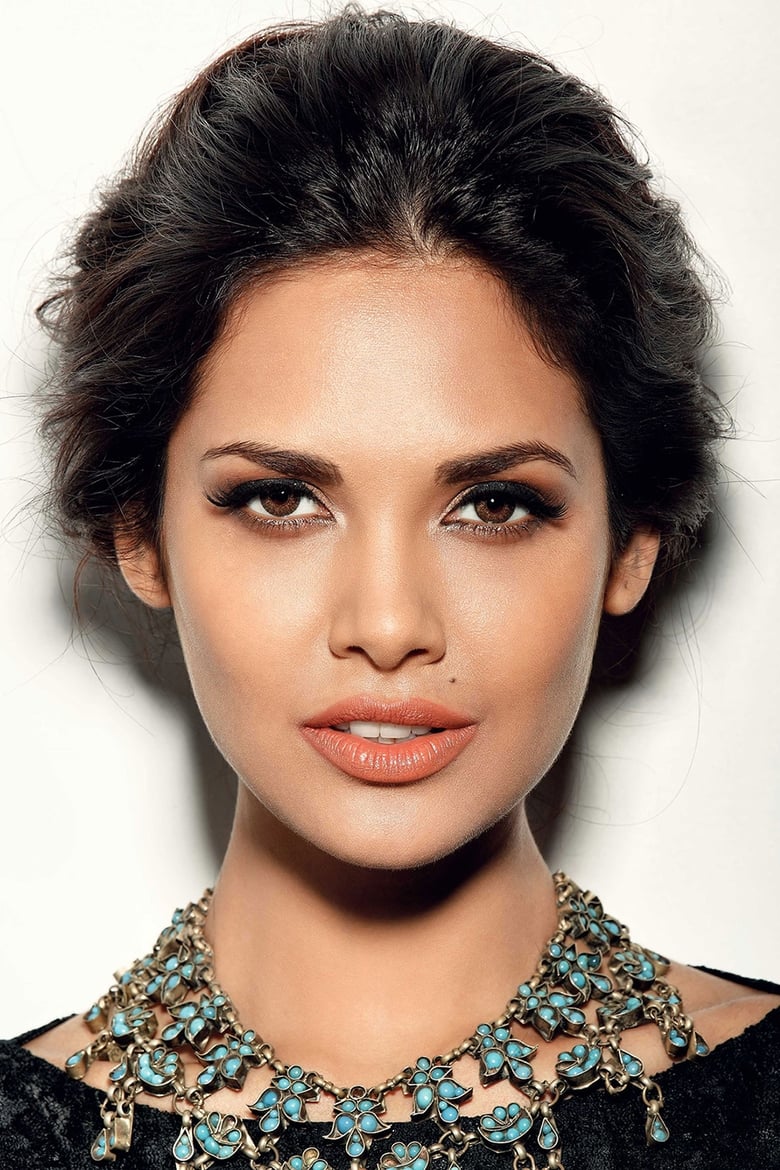 Portrait of Esha Gupta