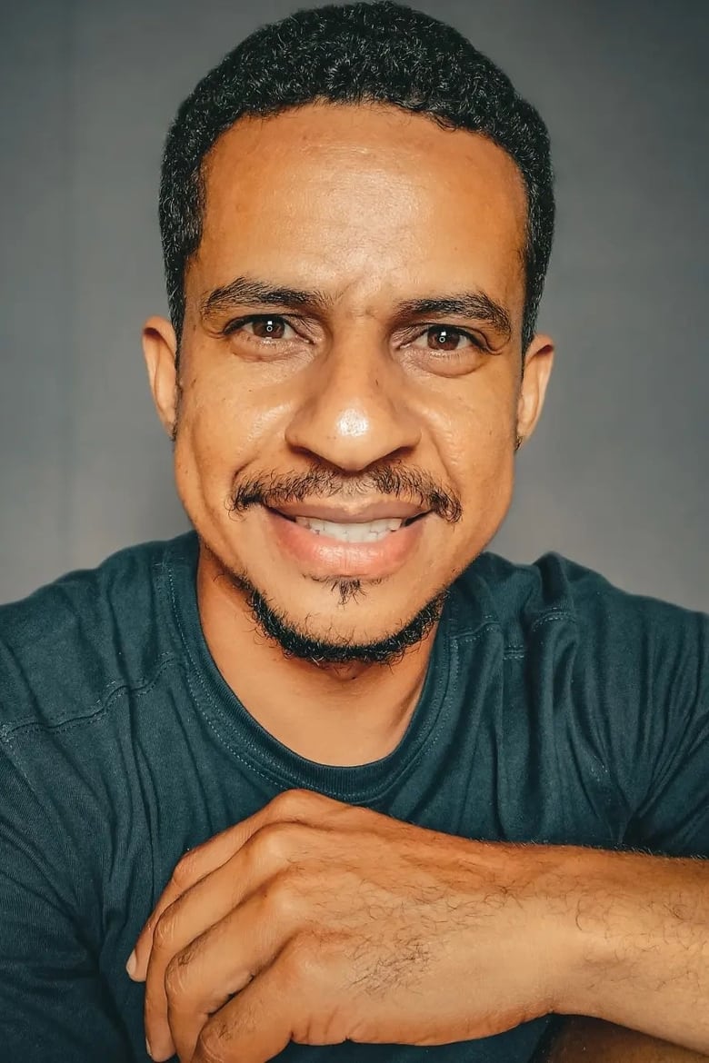 Portrait of Edilson Silva