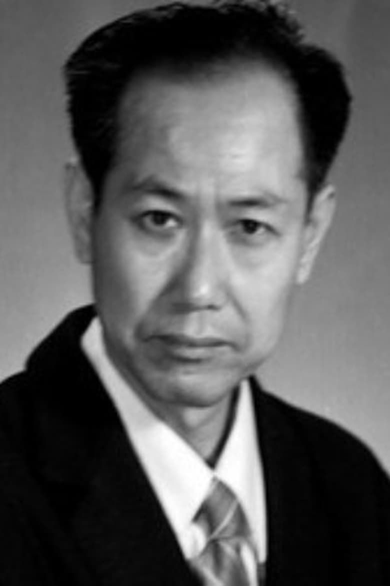 Portrait of Weijun Shi