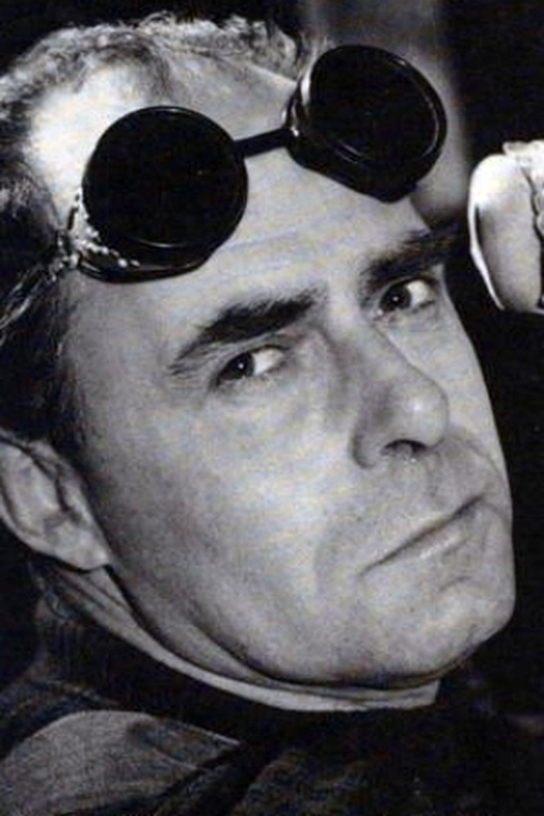 Portrait of Alain Douarinou