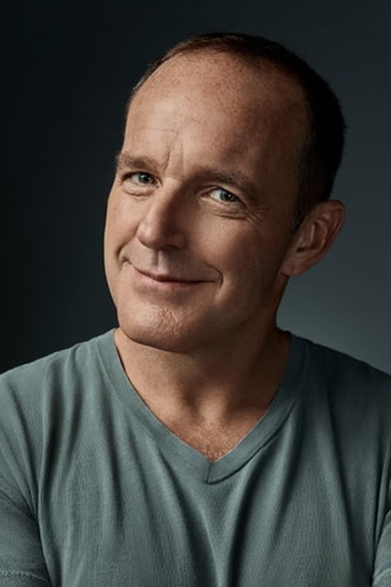 Portrait of Clark Gregg