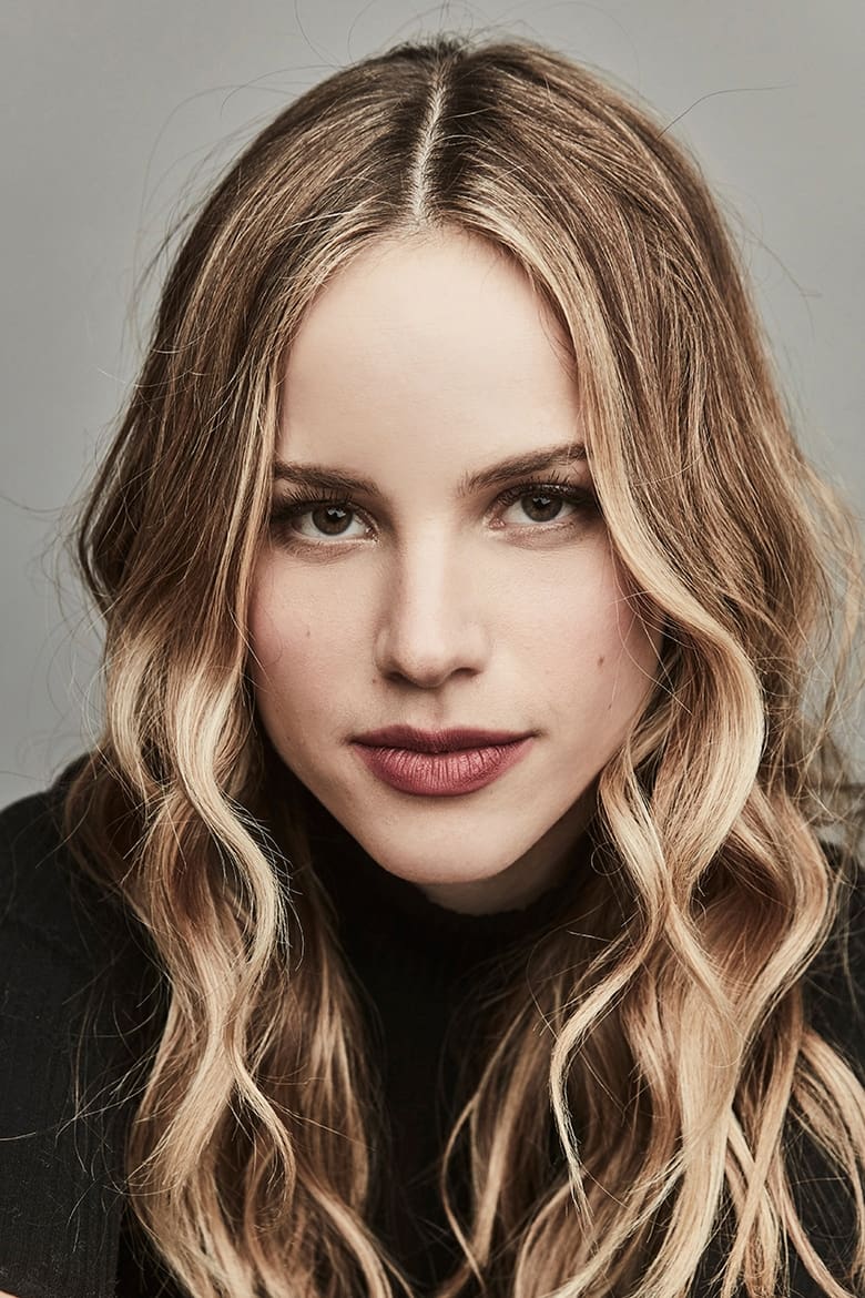 Portrait of Halston Sage